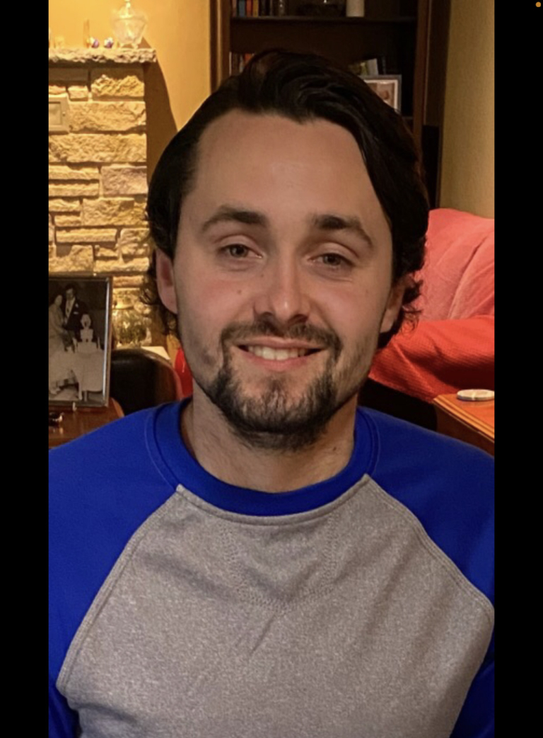 Image of Thomas as he describes working with Nutrition L'Ecuyer and Metabolic Balance for a holistic approach for digestive issues and fatigue